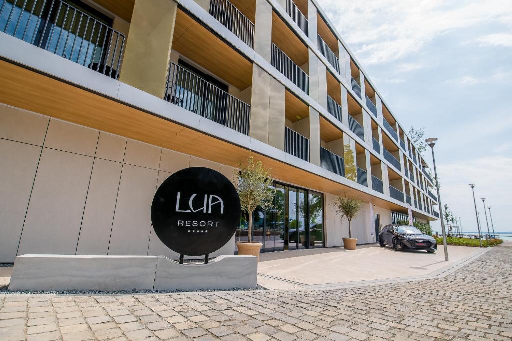 LUA Resort *****