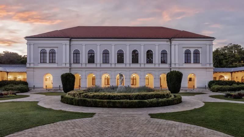 Anna Grand Hotel *****