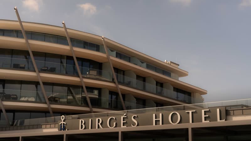 BIRGÉS Hotel Lifestyle & View **** Superior