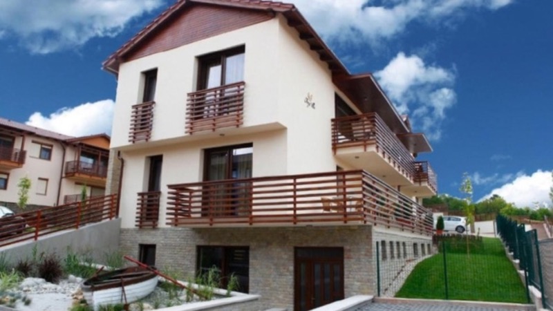 Fürjes Villa